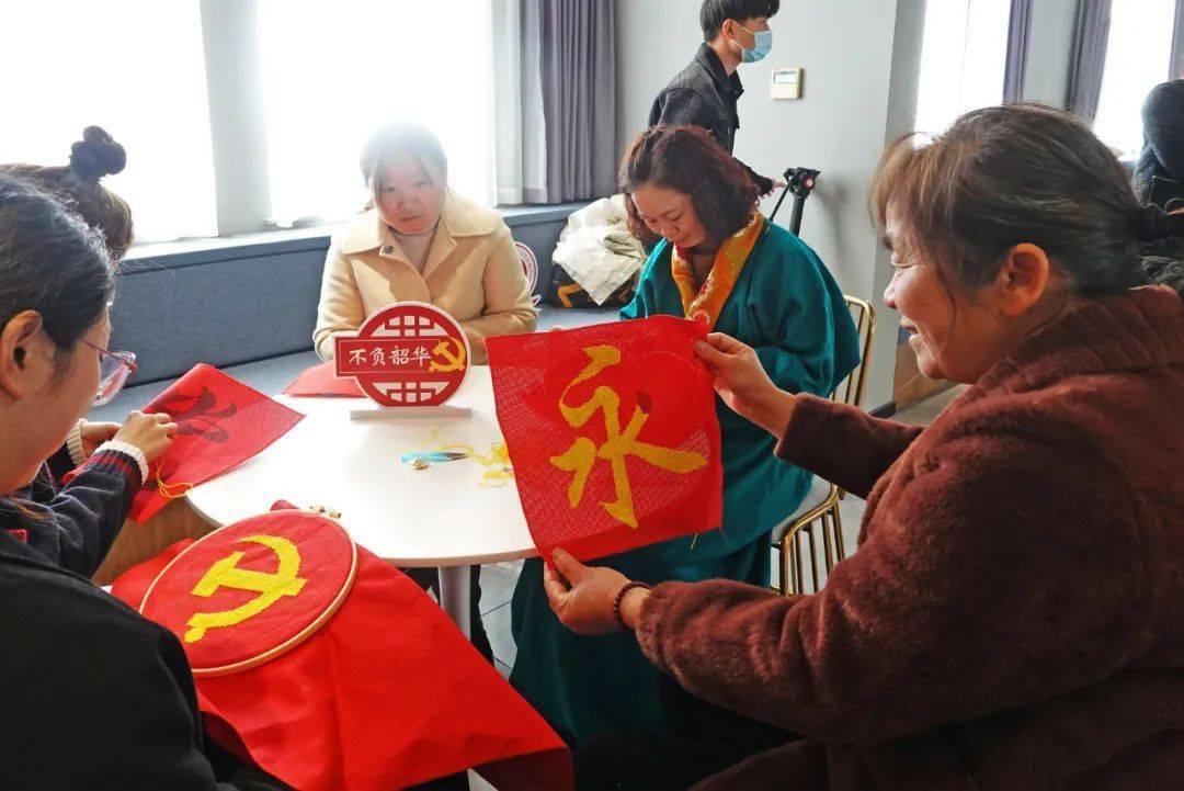 时尚公主做美甲